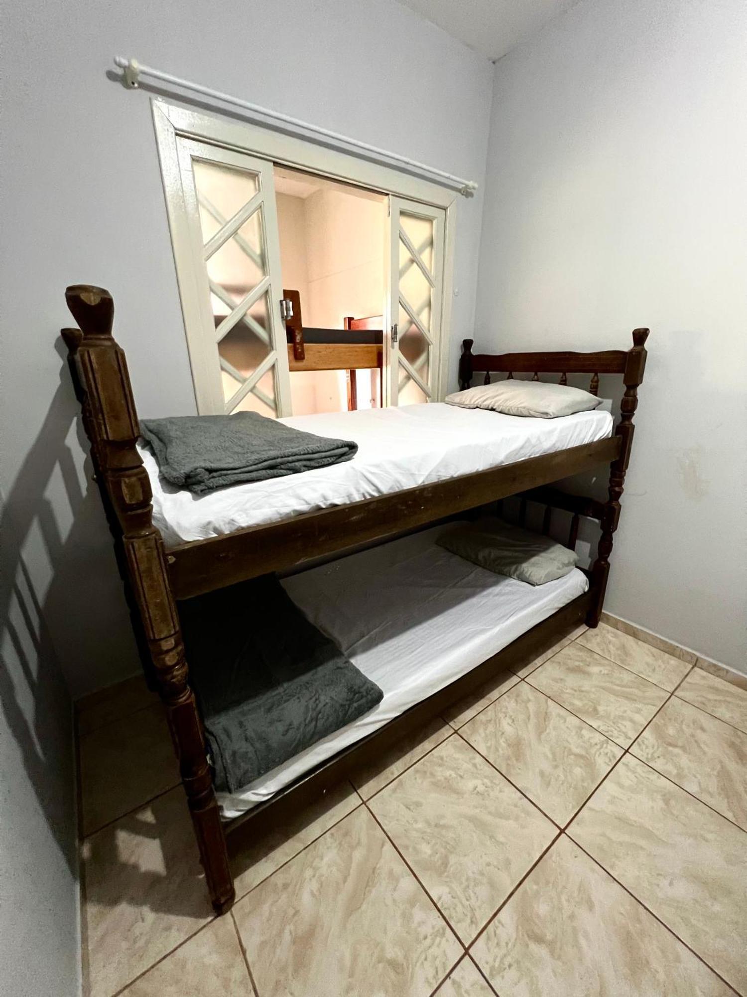 Praia Dos Ingleses, Wi-fi, Ar Condicionado, Florianopolis. Apartamento *