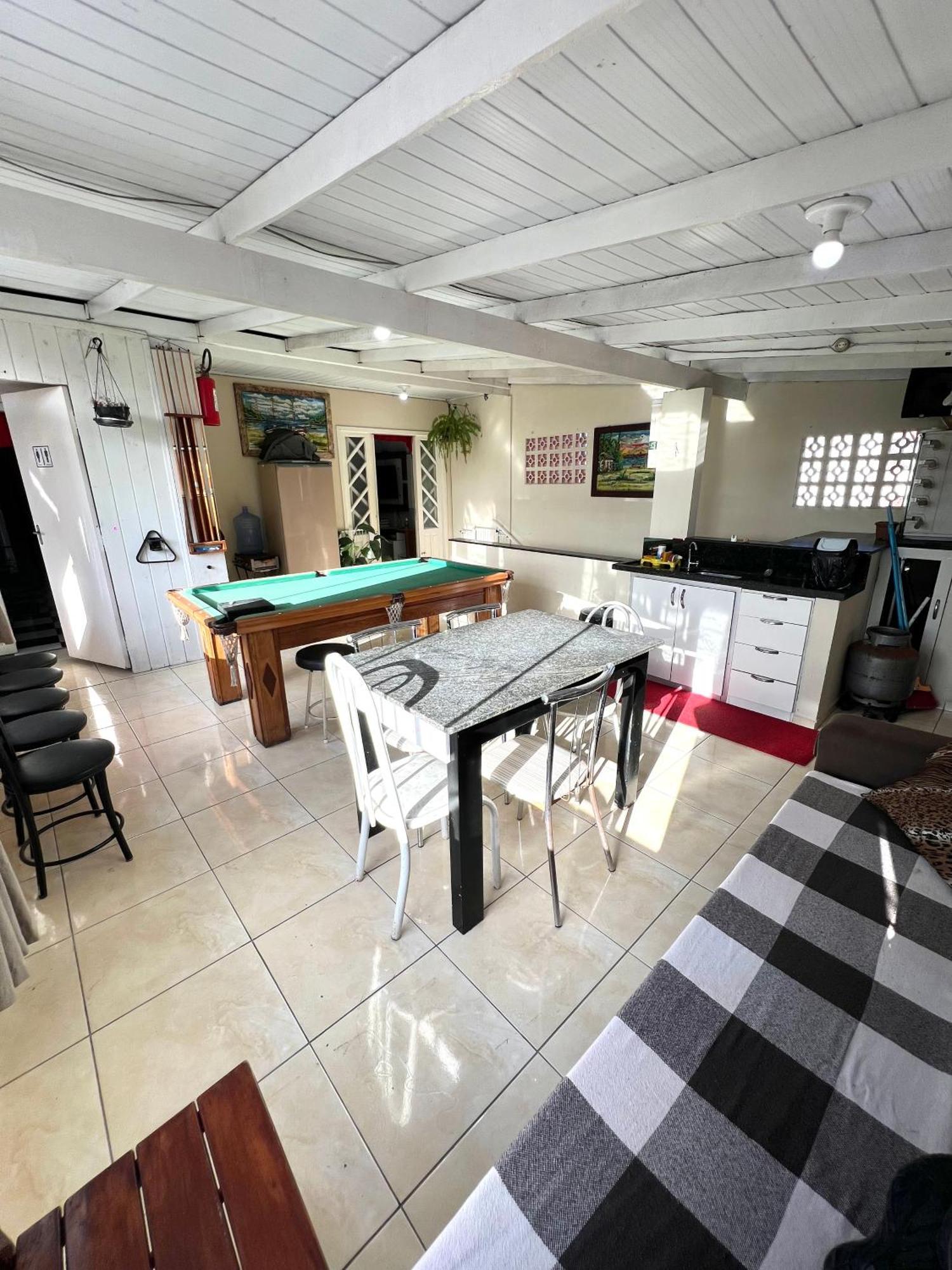 Praia Dos Ingleses, Wi-fi, Ar Condicionado, Florianopolis. Apartamento *