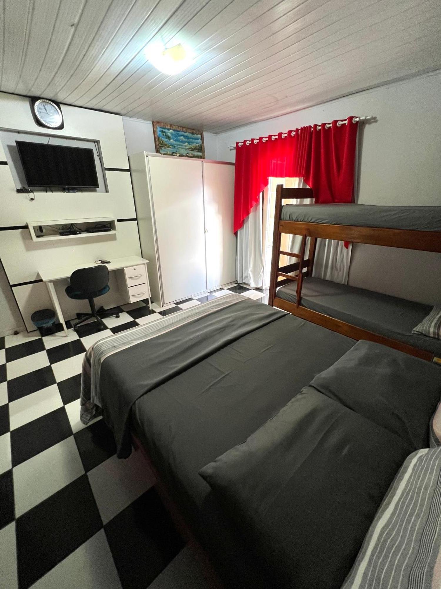 Praia Dos Ingleses, Wi-fi, Ar Condicionado, Florianopolis. Apartamento *