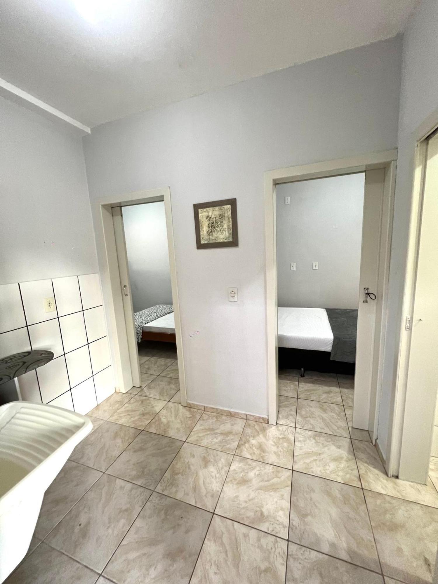Praia Dos Ingleses, Wi-fi, Ar Condicionado, Florianopolis. Apartamento *